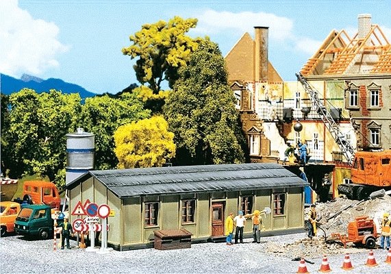 Workers Barrack -- 5-15/16 x 2-13/16 x 1-13/16′ 15.1 x 7.2 x 4.6cm, HO, Faller Gmbh 120252