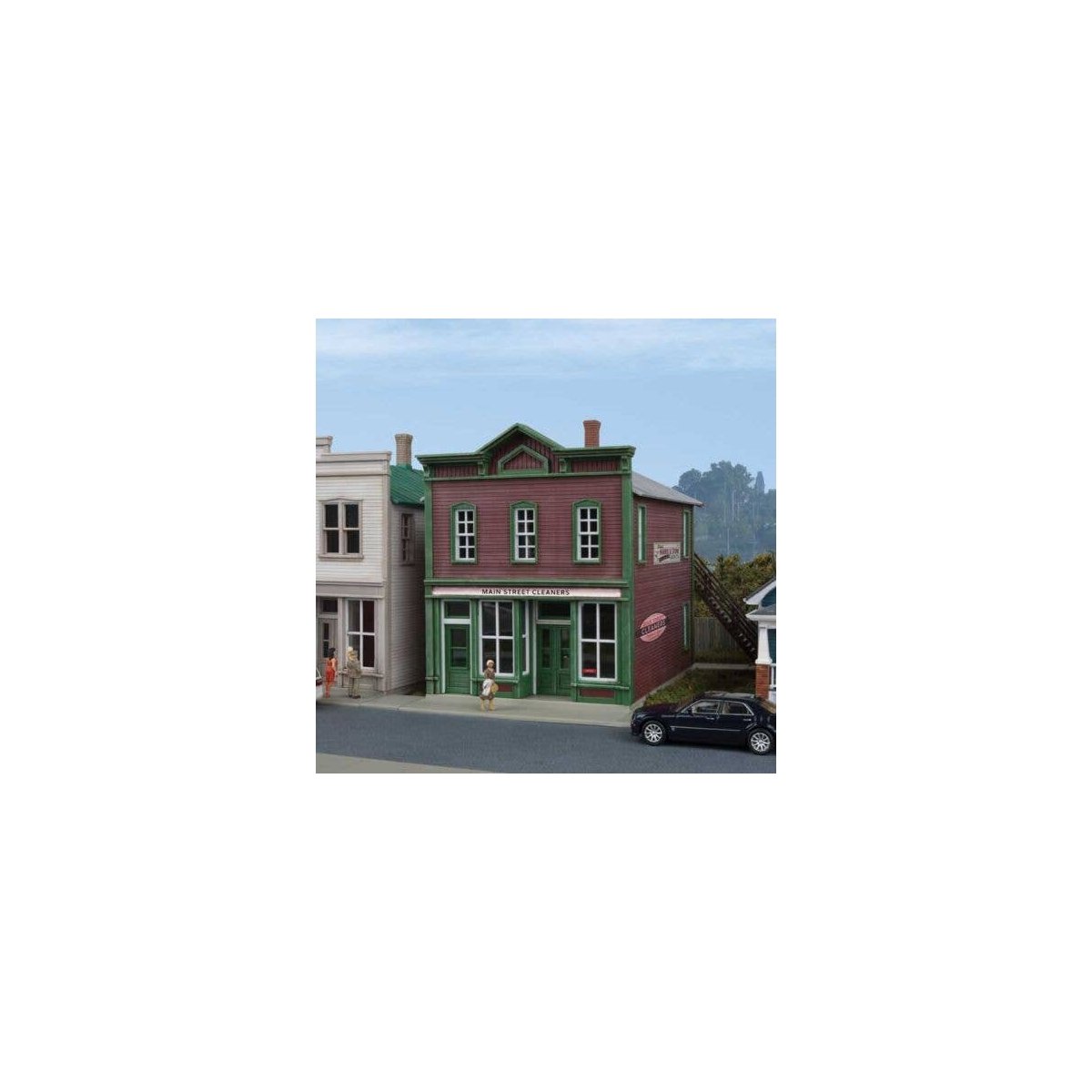 Main Street Cleaners -- Kit - 5 x 4-7/8 x 5-1/2′ 12.7 x 12.4 x 14cm, HO, Walthers Cornerstone 3667