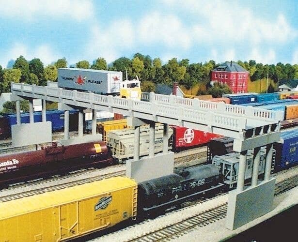 Vintage Highway Overpass -- Kit - 150′ Scale w/4 Piers, HO, Rix Products 103