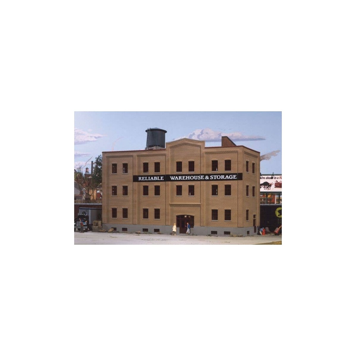 Reliable Warehouse & Storage -- Kit - 10-5/8 x 10-1/4 x 6-3/4′ 27 x 26 x 17.1cm, HO, Walthers Cornerstone 3014