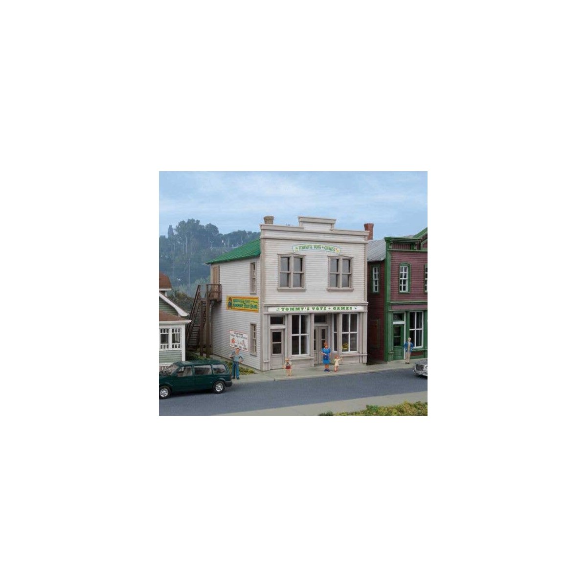 Tommy`s Toys & Games -- Kit - 6-3/4 x 4-1/4 x 5-1/2` 17.1 x 10.8 x 14cm, HO, Walthers Cornerstone 3668