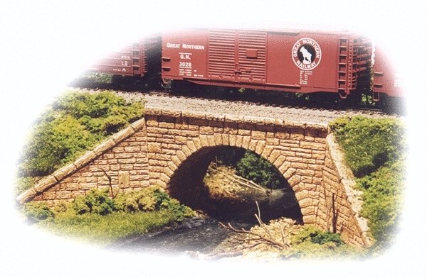 Single-Track Stone Arch Bridge -- Kit - 11-1/2 x 7-1/2 x 3′ 29.2 x 19.1 x 7.6cm, HO, Monroe Models 2001