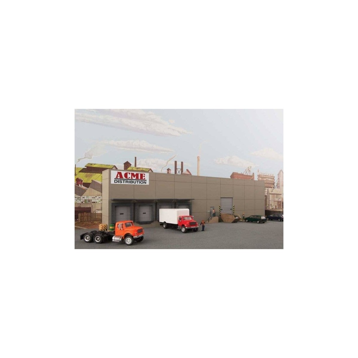 Modern Concrete Warehouse Background Building -- Kit - Each: 16-5/8 x 1-3/4 x 4-1/2′ 42.2 x, HO, Walthers Cornerstone 4071