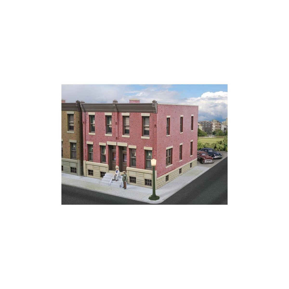Row House -- Kit - 7-13/16 x 4-9/32 x 4′ 19.8 x 10.8 x 10.1cm, HO, Walthers Cornerstone 3778