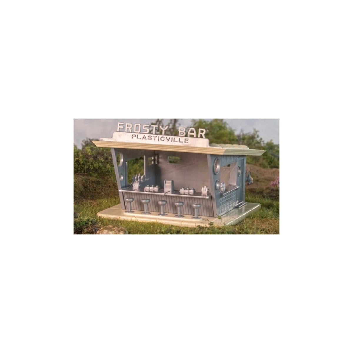 Plasticville U.S.A.(R) Classic Kits -- Frosty Bar, O, Bachmann Industries 45606
