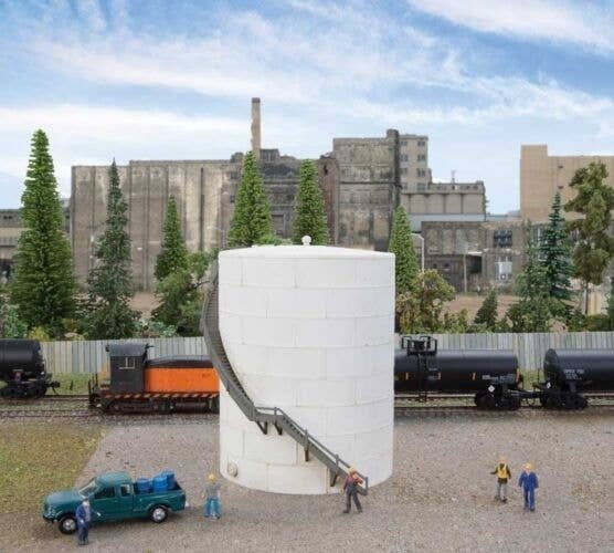 Oil Storage Tank -- Kit - 2-1/8` 5.3cm Diameter, 2-3/4` 6.9cm Tall, N, Walthers Cornerstone 3893