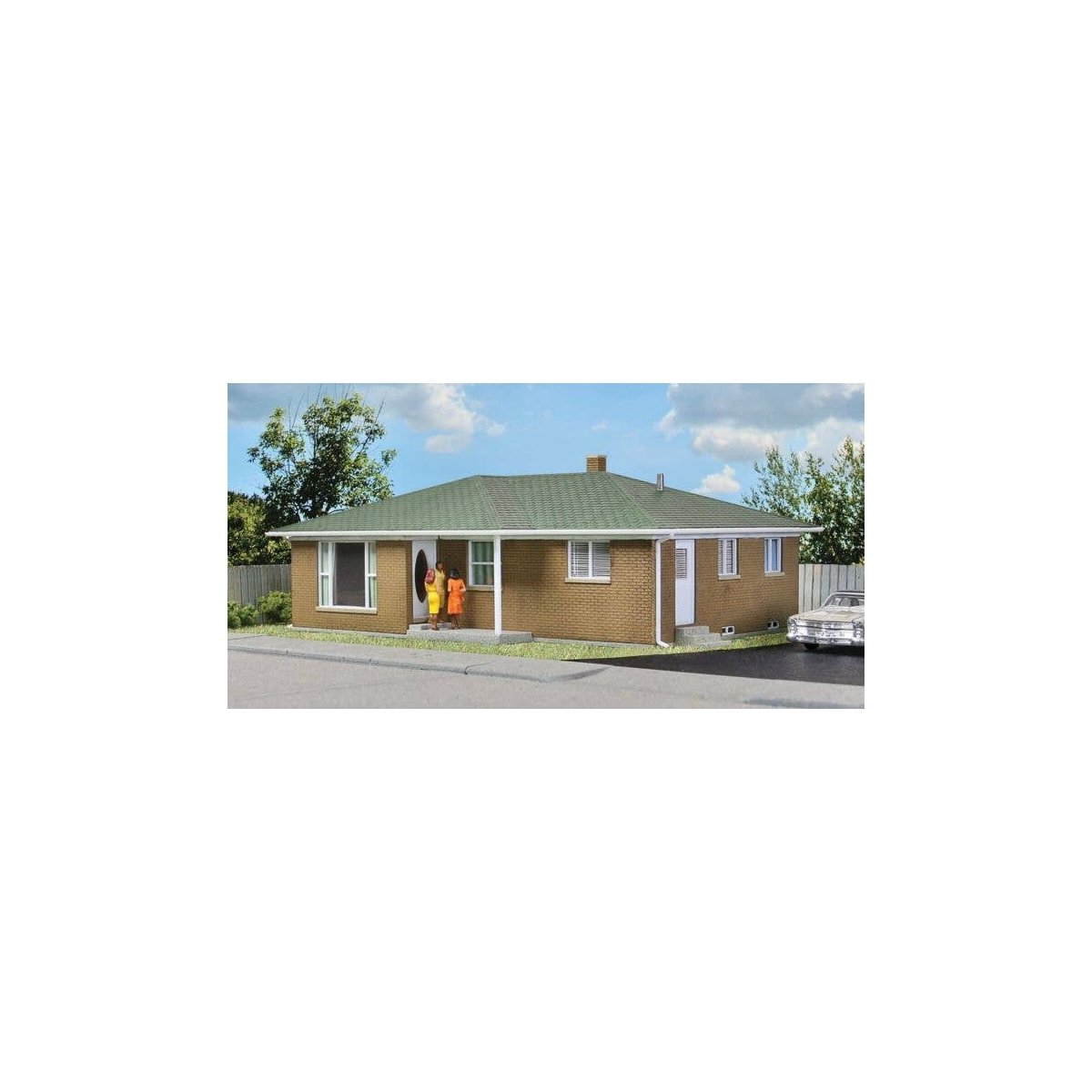 Ranch Tract House -- Kit - 5-1/2 x 4-1/8 x 2-1/4′ 13.9 x 10.4 x 5.7cm, HO, Walthers Cornerstone 3777