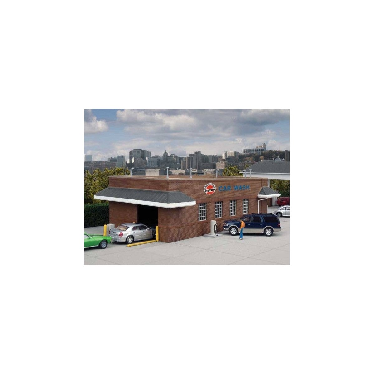 Gas Station Car Wash -- Kit - 10-1/2 x 4-13/16 x 3′ 26.6 x 12.2 x 7.6cm, HO, Walthers Cornerstone 3539