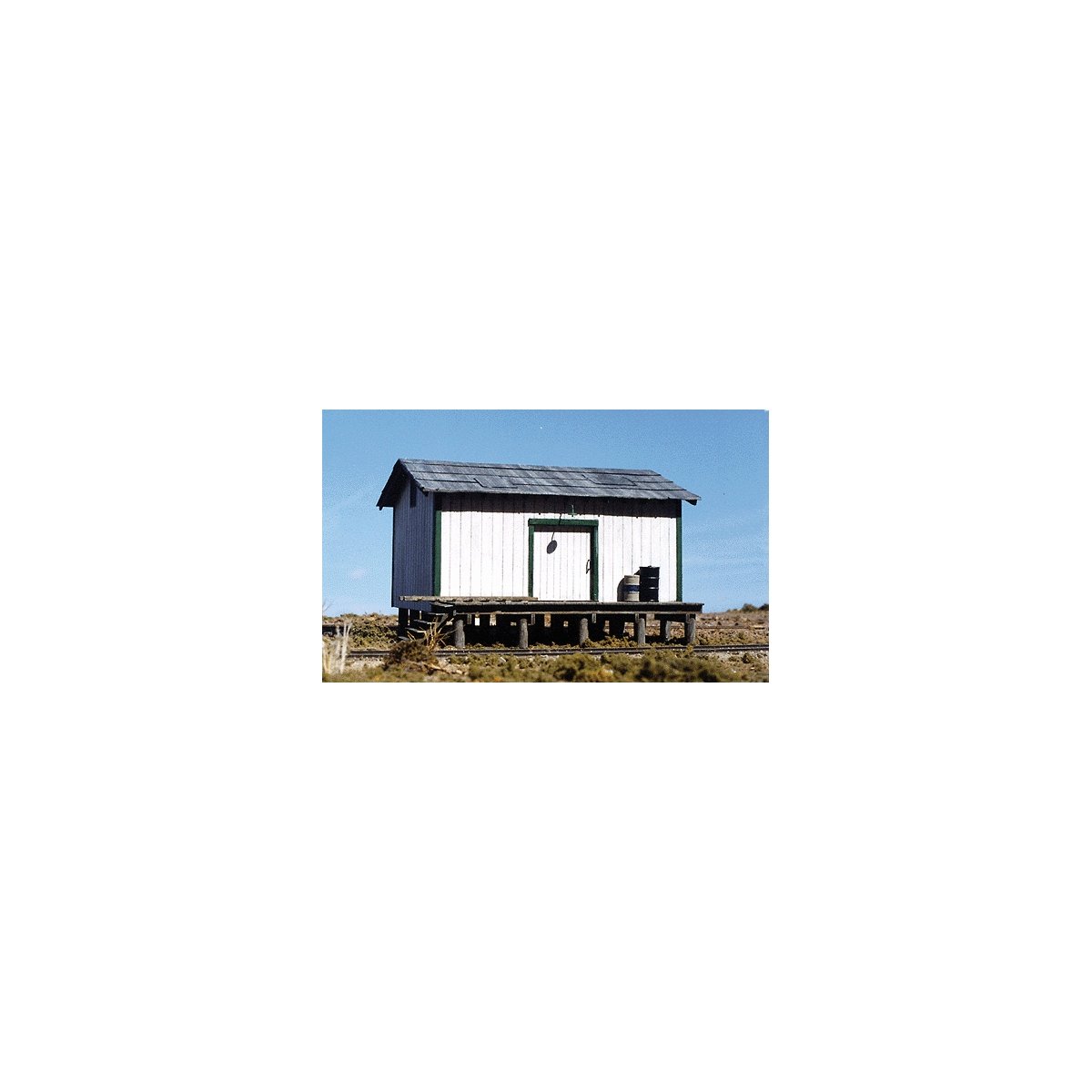 Maintenance-of-Way Shed -- 3 x 4′ 7.6 x 10.2cm, HO, B.T.S. 27501