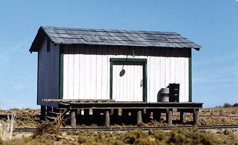 Maintenance-of-Way Shed -- 3 x 4′ 7.6 x 10.2cm, HO, B.T.S. 27501