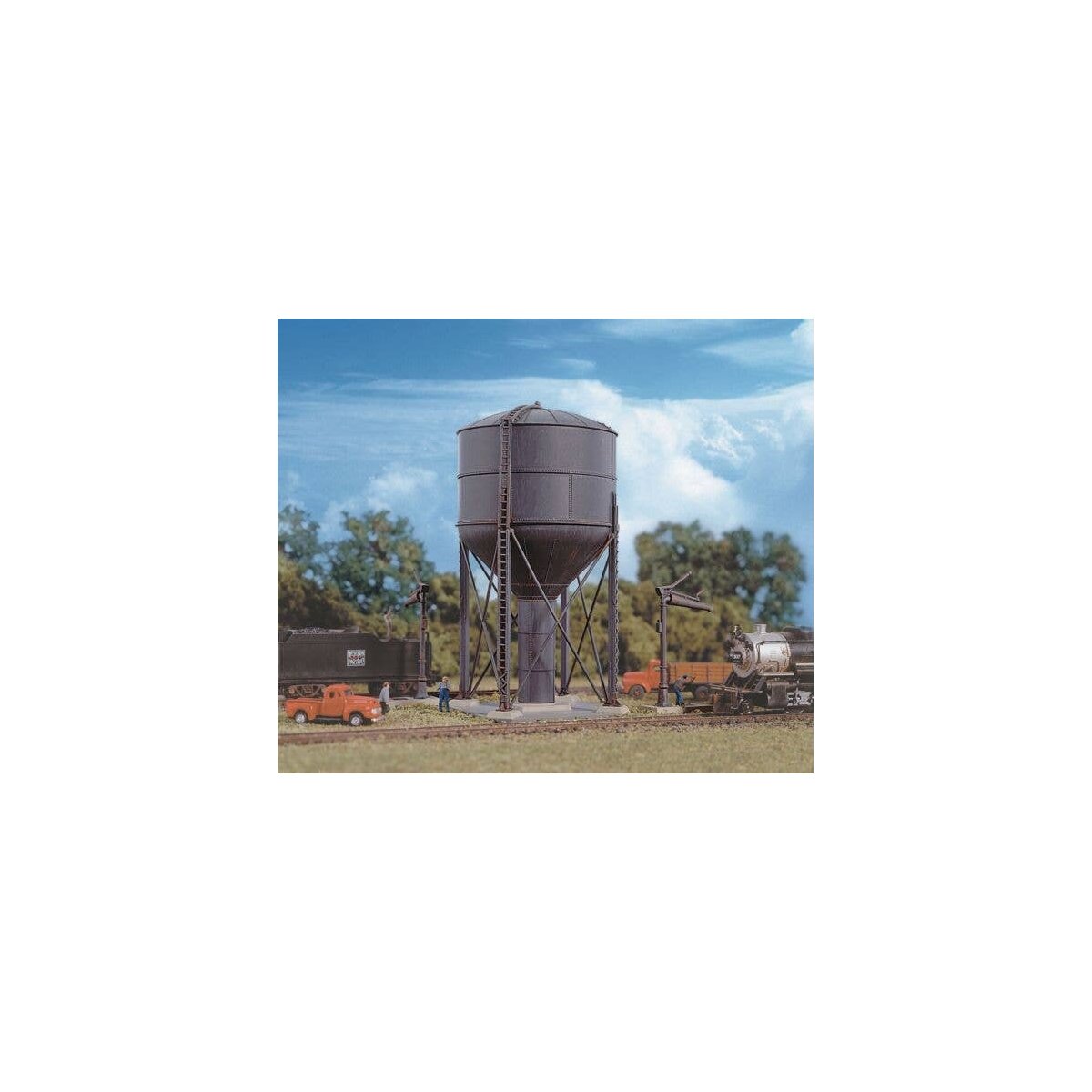 Steel Water Tank -- Kit - 2 x 2 x 4-1/2′ 5 x 5 x 11.4cm, N, Walthers Cornerstone 3817