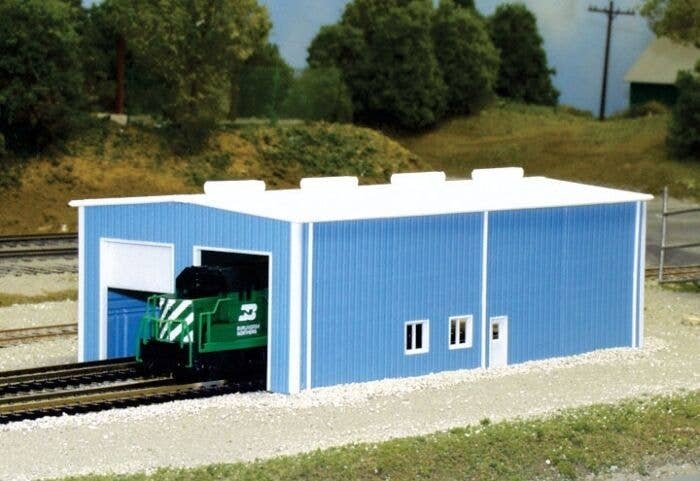 2-Stall Enginehouse -- Scale 40 x 80′ 12.2 x 24.4m (blue), N, Pikestuff 8007