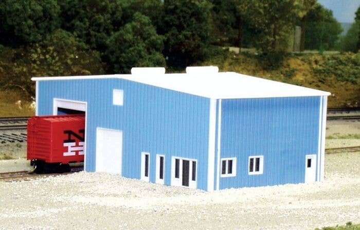 Distribution Center -- 70` x 40` (blue), N, Pikestuff 8012