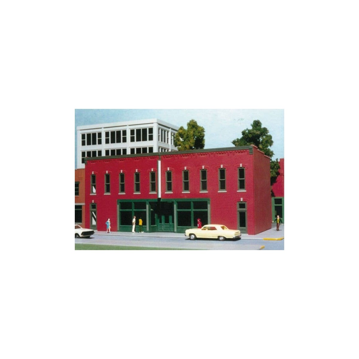 Furniture Showroom -- Kit - 9-1/2 x 4-1/8′ 24.2 x 10.5cm, HO, Smalltown USA 6015