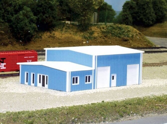 Contractor`s Building -- Scale 40 x 60` 12.2 x 18.3m (blue), N, Pikestuff 8006