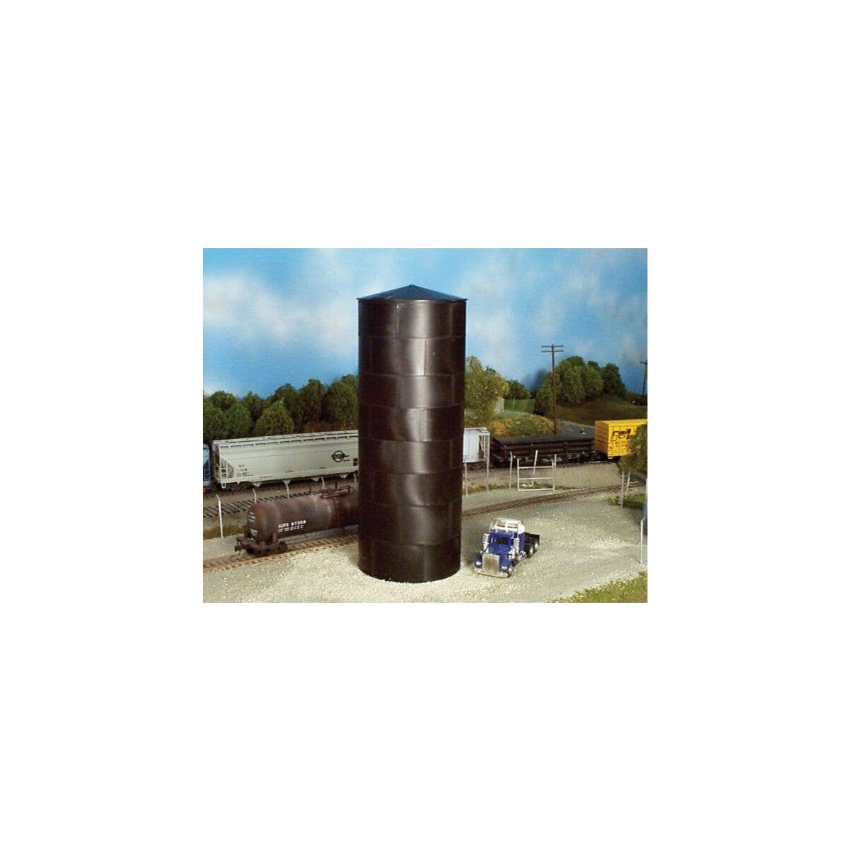 Peaked Top Water/Oil Tank -- Kit - Scale Height 60′ 18.3m, HO, Rix Products 505