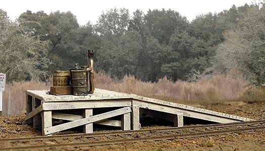 Less-Than-Car-Load (LCL) Ramp -- 1-1/2 x 4-1/2′ 3.7 x 11.2cm, HO, B.T.S. 27509