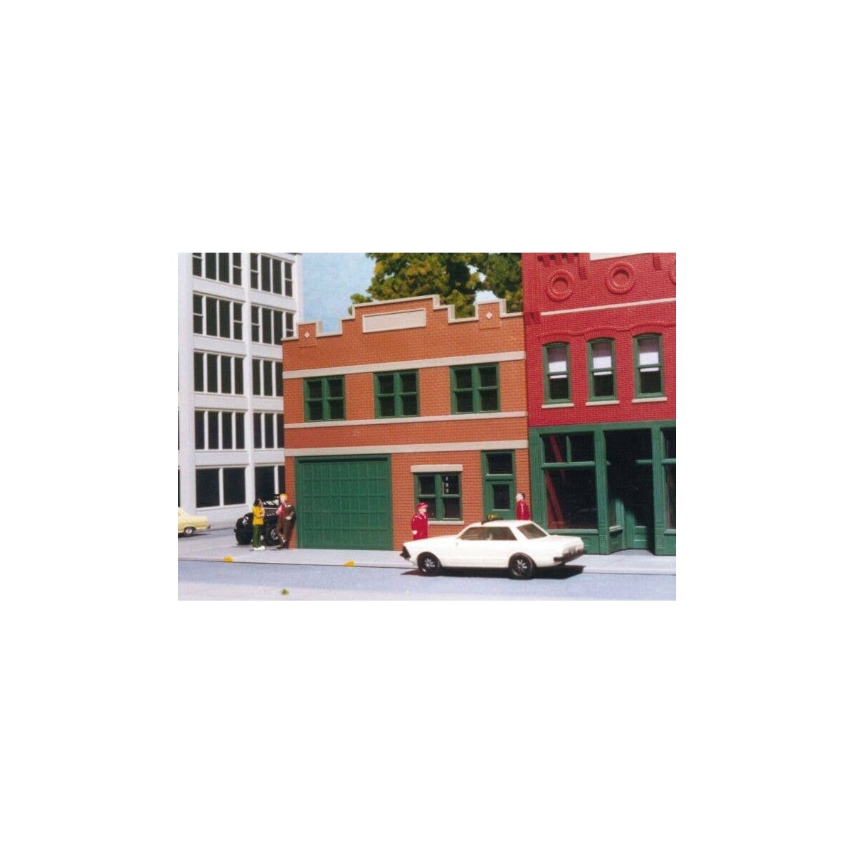 Cab Company -- Kit - 4 x 4-1/8′ 10 x 10.3cm, HO, Smalltown USA 6007