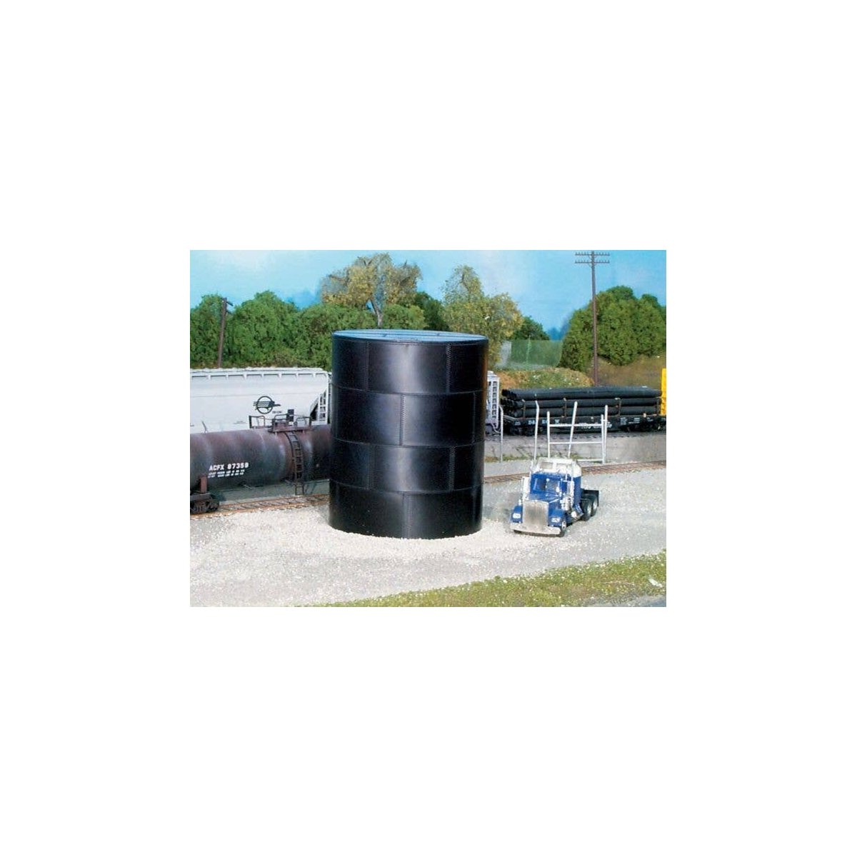 Flat Top Water/Oil Tank -- Kit - Scale Height 29′ 8.8m, HO, Rix Products 500