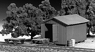 Handcar Shed w/Handcar & Trailer -- Kit - 1-5/8 x 2-11/16′ 4.1 x 6.8cm, HO, Tichy Train Group 7011