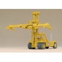 Kalmar Intermodal Container Crane - Kit, HO, Walthers Cornerstone 3109
