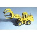 IT18F Log Loader - Kit -- With Operator Figure, HO, GHQ 61005