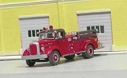 1950-1956 Mack L Fire Pumper - Resin Kit -- Closed Cab, Undecorated, HO, Sylvan Scale Models V391