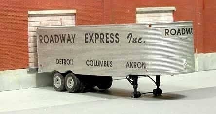 1951-1955 Fruehauf 32′ Stainless Steel East Coast Dry Van Trailer - Resin Kit -- Unpainted w, HO, Sylvan Scale Models T0211