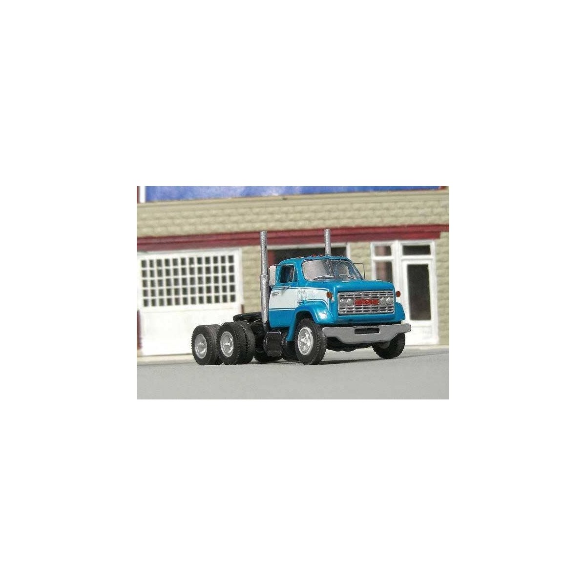 1966-1977 GMC 9500 Tandem-Axle Tractor w/Low Cab & Short Hood - Resin Kit -- Undecorated, HO, Sylvan Scale Models V375