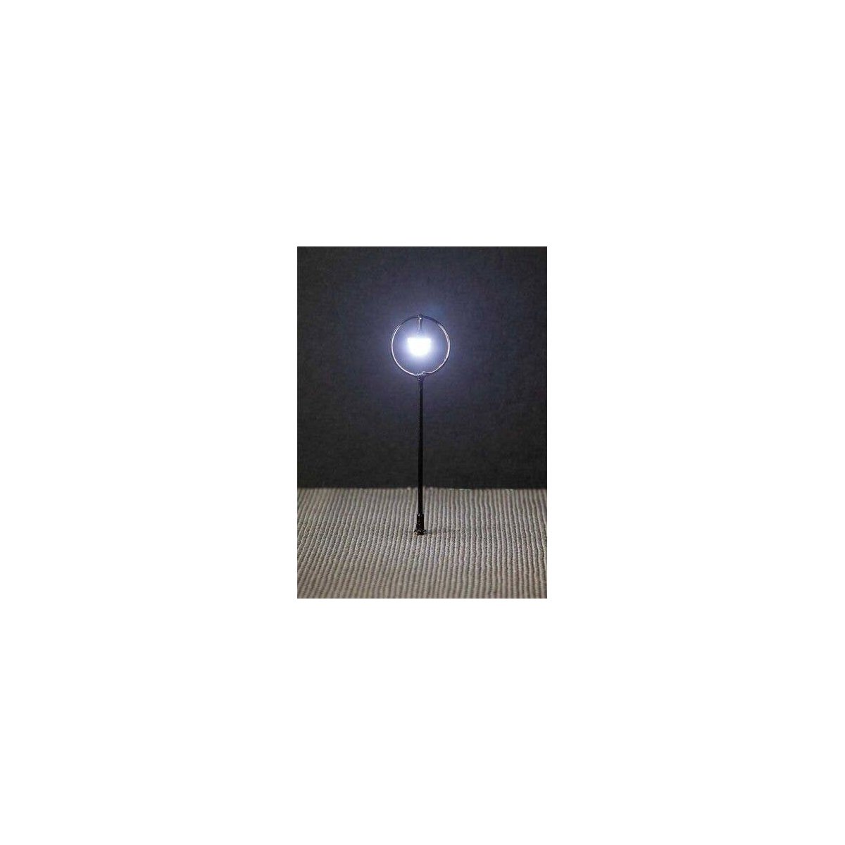 Suspended-Globe LED Park Light -- 2-15/16′ 7.5cm Tall, HO, Faller Gmbh 180205