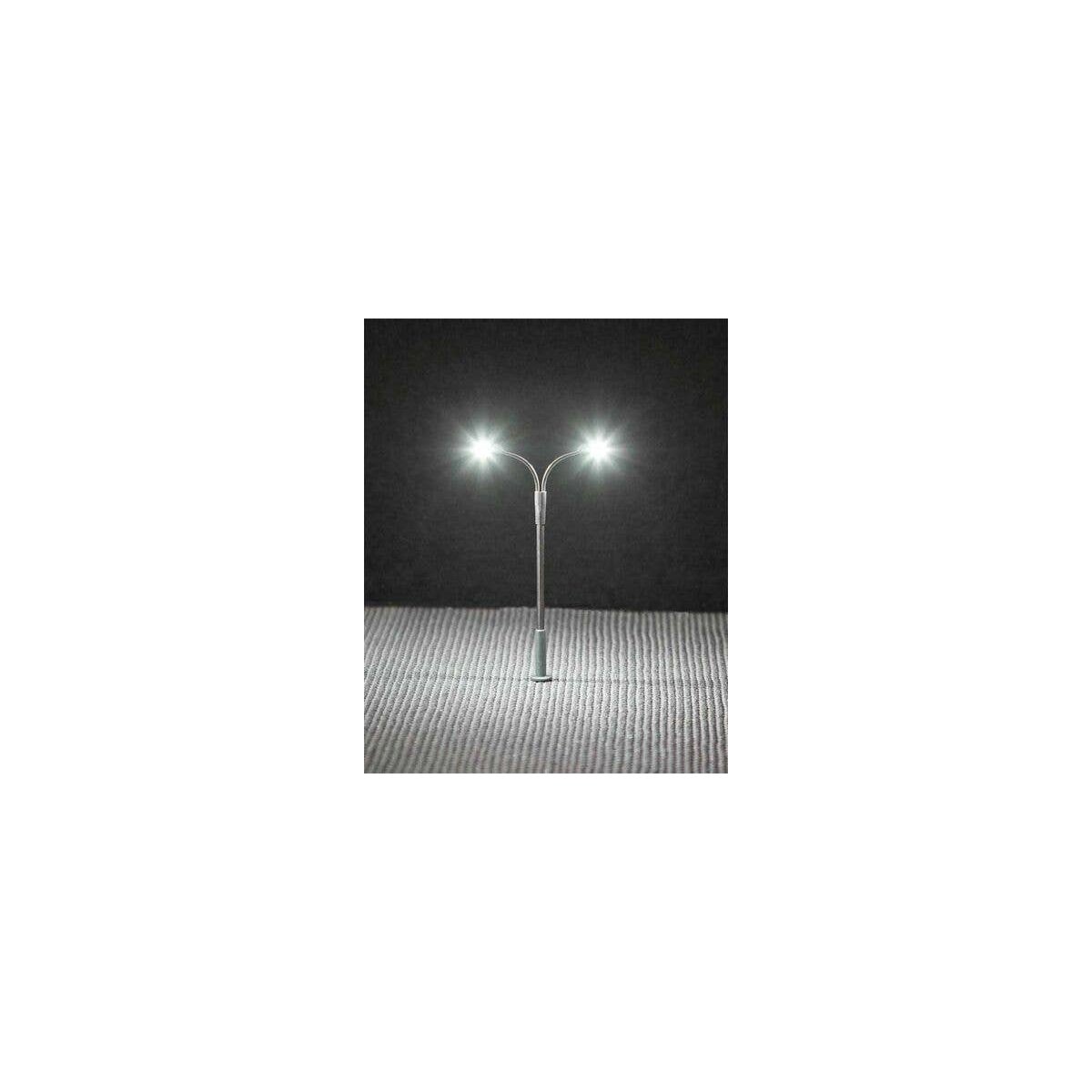 Double Whip-Style LED Street Light -- 2-9/16′ 6.5cm Tall, N, Faller Gmbh 272221