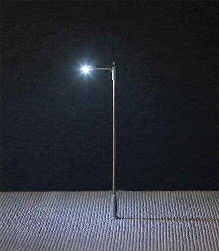 Pole-Mast LED Street Light -- 3-11/16′ 9.3cm Tall, HO, Faller Gmbh 180202