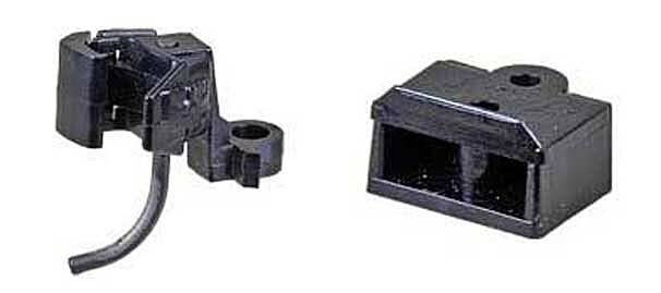 Knuckle Couplers -- Body-Mount Large Offset w/Short Narrow Gear Box, G, Kadee Quality Products 837