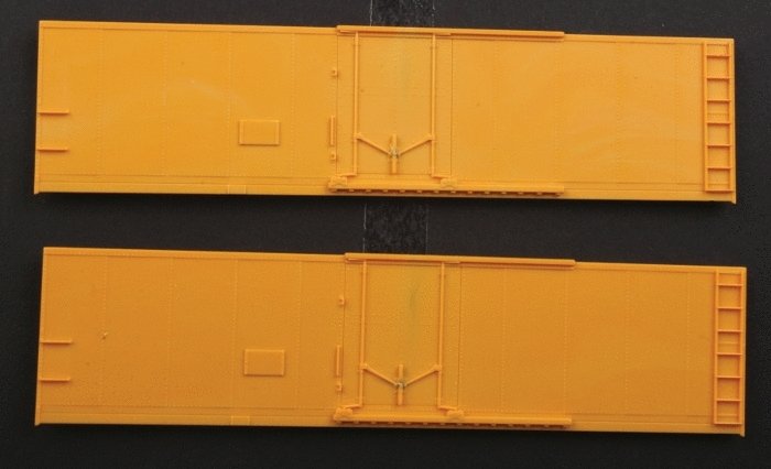 Steel Reefer Sides -- Plug-Door Version 1 Pair, HO, Accurail Inc 424