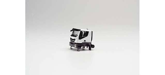 Iveco Trakker Cab Only -- pkg(2), HO, Herpa Models 85106