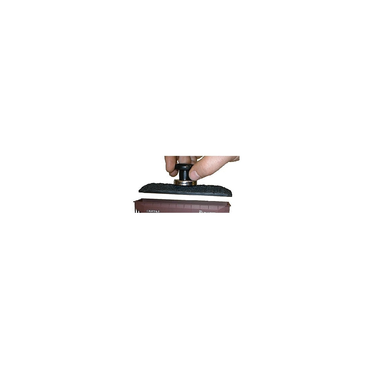 Load Removal Magnet, All Scales, Accurail Inc 300