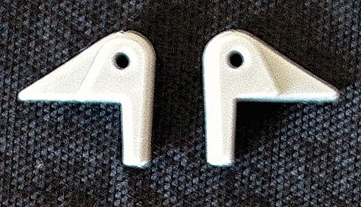 EMD Lifting Lugs for E & F Units 2 Pair -- Santa Fe Style for Rear, HO, Hi-Tech Details 6021