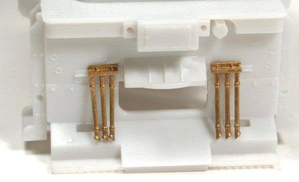 MU Hoses (Unpainted Brass Casting) -- 3-Hose Cluster 2 Pair, HO, Cal Scale 575