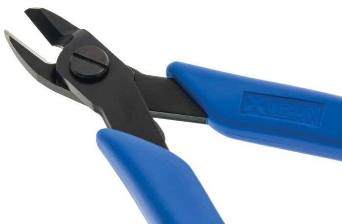 Shears -- Premium Quality Oval Head, All Scales, Xuron Corp. 90001