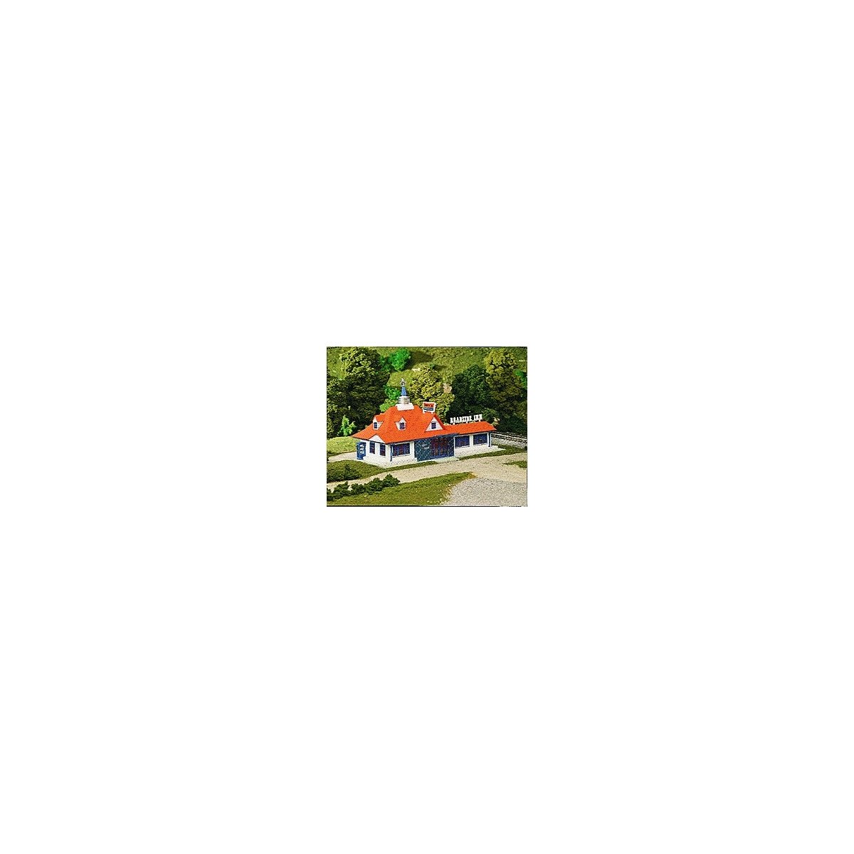 Roadside Restaurant Plastic Kit -- 5-5/8 x 8-3/4′ 14.3 x 21.9cm, HO, Atlas Model Railroad Co. 760