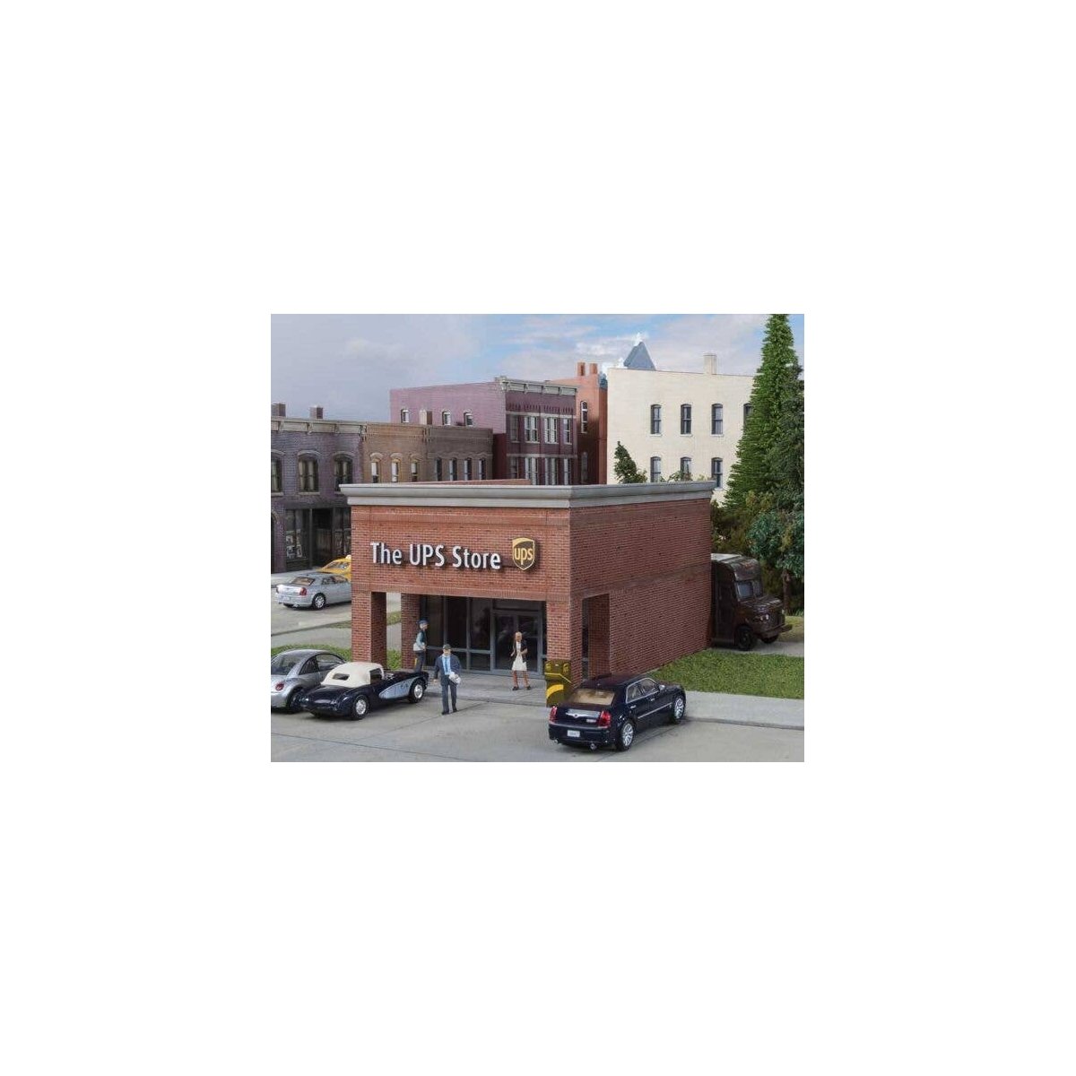 The UPS Store(R) -- Kit - 4-5/16 x 3-5/8 x 2-3/4′ 10.9 x 9.2 x 6.9cm, HO, Walthers Cornerstone 4112