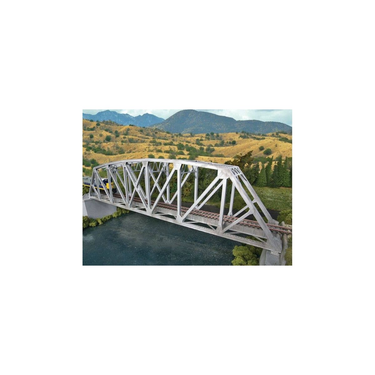 Arched Pratt Truss Railroad Bridge -- Single-Track - Kit - 23 x 3-1/16 x 5-1/4′ 58.4 x 7.8 , HO, Walthers Cornerstone 4521