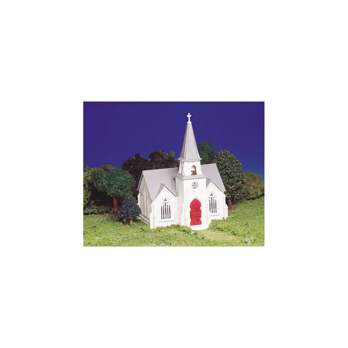 Plasticville U.S.A. - Classic Kit -- Cathedral - 5 x 4-1/2 x 6-1/2′ 12.7 x 11.4 x 16.5cm, HO, Bachmann Industries 45192