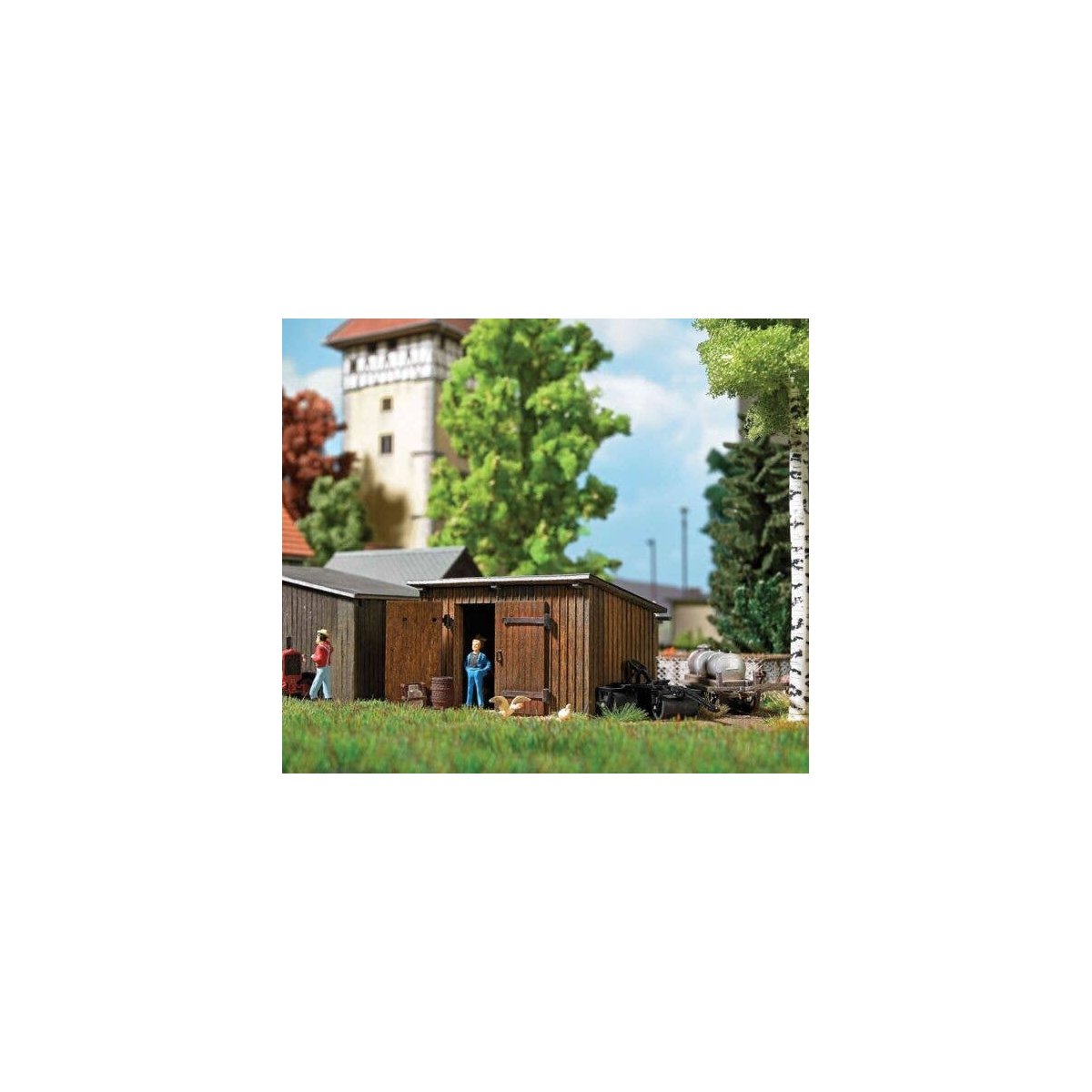 Wooden Shed -- Laser-Cut Wood Kit - 2-5/16 x 1-11/16 x 1-7/16′ 5.9 x 4.3 x 3.7cm, HO, Busch Gmbh & Co Kg 1594