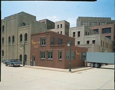 200 Series Kits -- C. Smith Packing House - 4-3/4 x 5-3/8′ 12.2 x 14.8cm, HO, Design Preservation Models 20300