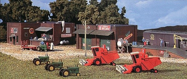 DPM Gold Kits -- Olsen Feeds & Larsen`s Implement - 16 x 9` 40.6 x 22.9cm, N, Design Preservation Models 66100