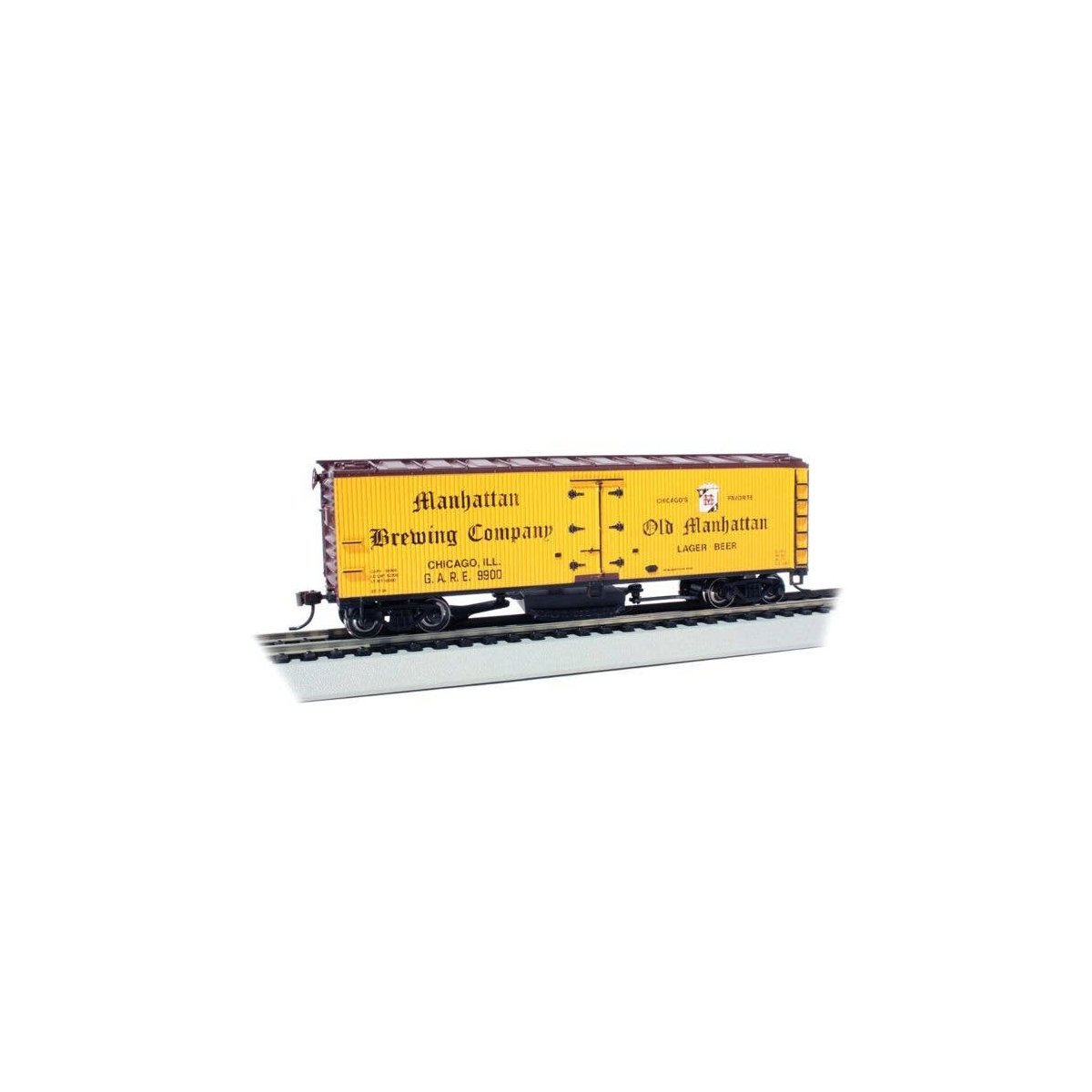 Track Cleaning 40′ Wood Reefer with Removable Dry Pad - Ready to Run -- Manhattan Brewing Co, HO, Bachmann Industries 16334