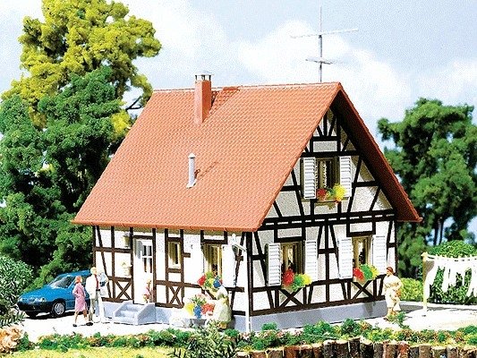 Half-Timbered House -- 3-3/4 x 3-1/2′ 9.3 x 8.5cm, HO, Faller Gmbh 130222