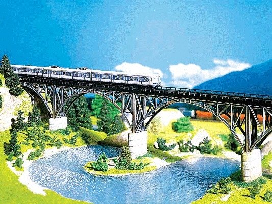 Steel Arch Deck Bridge -- Single-Track, 16′ Long 400 x 32 x 105mm, N, Faller Gmbh 222581