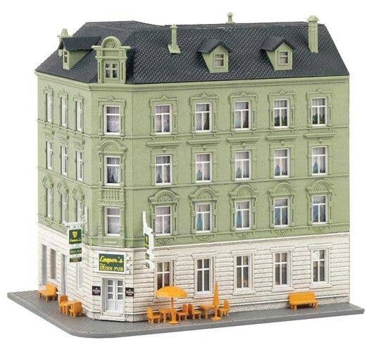 Corner House with Pub -- Weathered Kit - 5-3/16 x 4-1/8 x 5′ 13.2 x 10.5 x 12.7cm, N, Faller Gmbh 232313